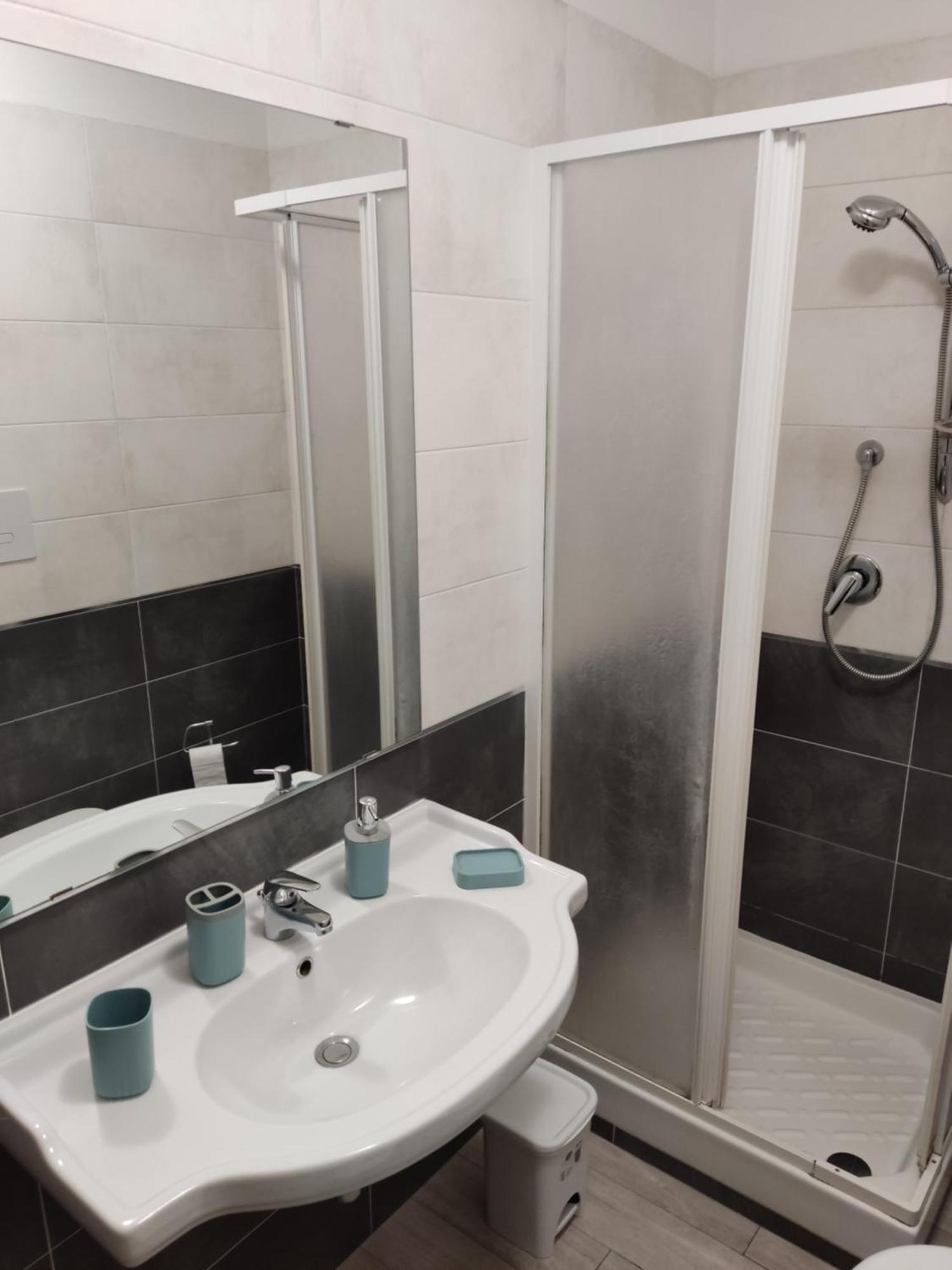 פיזה Guest House Web Room מראה חיצוני תמונה