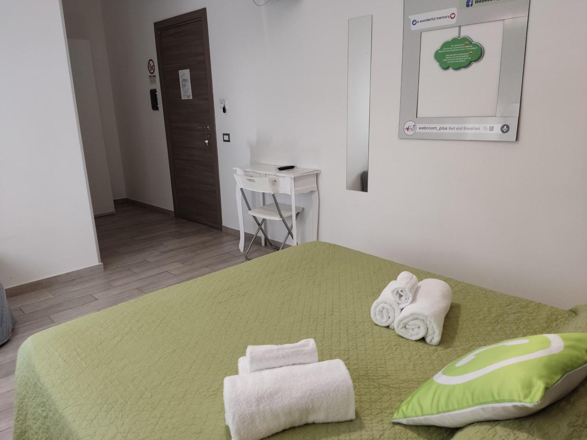 פיזה Guest House Web Room מראה חיצוני תמונה